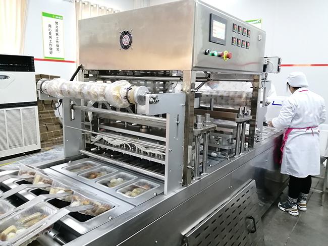 latest company news about Automatic Tray Sealer for Pastry  Sealing Production Line  2